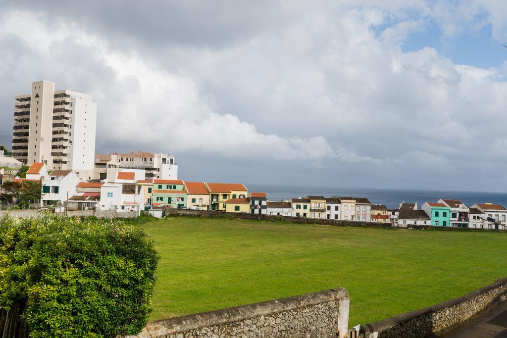 Azor Beach Lodge 蓬塔德尔加达 外观 照片