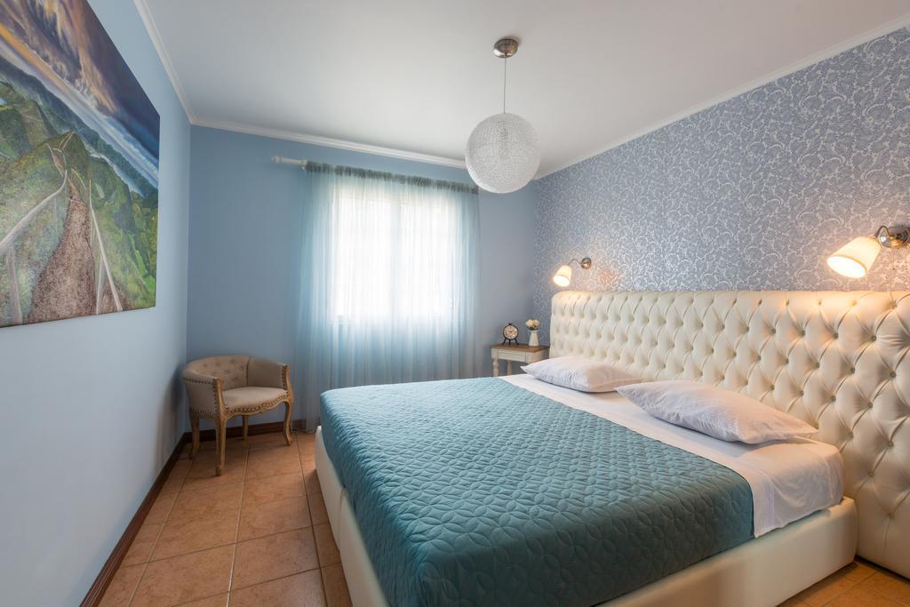 Azor Beach Lodge 蓬塔德尔加达 外观 照片